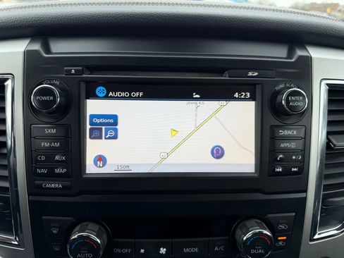 Used 2018 Nissan Titan SL image 17