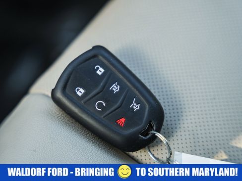 Used 2019 Cadillac Escalade ESV Luxury image 52