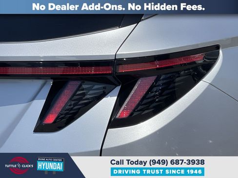 Certified 2023 Hyundai Tucson Limited AWD/4WD image 9
