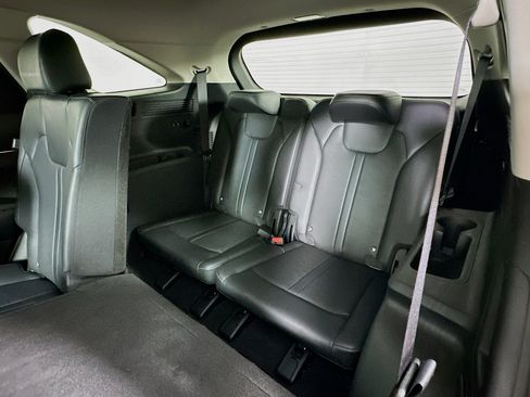 Used 2024 Kia Sorento S w/ Panoramic Sunroof Package FWD image 29
