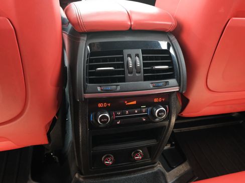 Used 2016 BMW X6 M AWD/4WD image 34