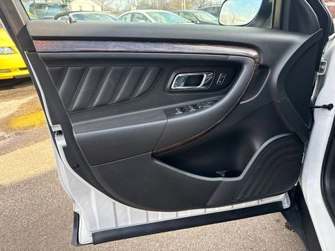 Used 2013 Ford Taurus Limited image 9