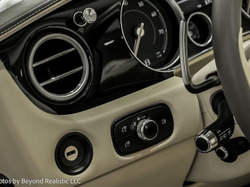 Used 2017 Bentley Continental GT V8 S image 25