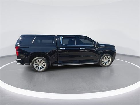 Used 2022 Chevrolet Silverado 1500 High Country image 9