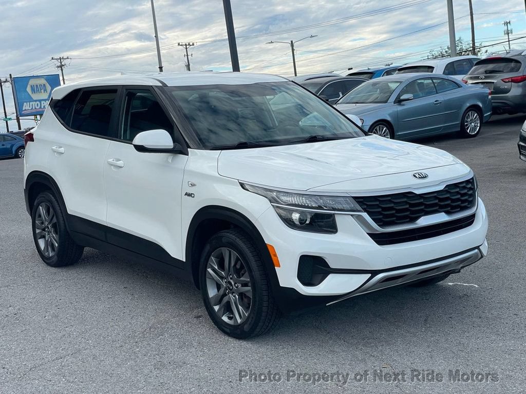 Used 2021 Kia Seltos LX AWD/4WD image 4