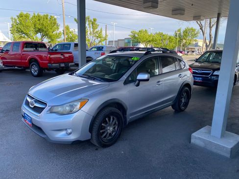 Used 2014 Subaru Crosstrek 2.0i Limited image 2