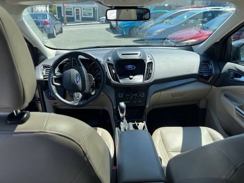 Used 2018 Ford Escape SEL w/ Ford Safe & Smart Package AWD/4WD image 13