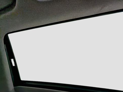 Used 2025 Hyundai Elantra SEL FWD image 25