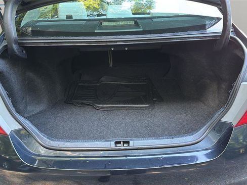 Used 2015 Toyota Camry LE FWD image 24
