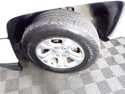 Used 2018 Chevrolet Silverado 1500 LT w/ All Star Edition image 32