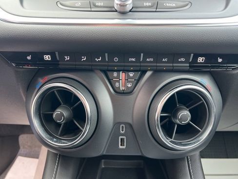 Used 2024 Chevrolet Blazer LT w/ Convenience Package image 24