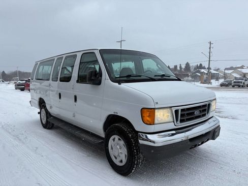 Used 2007 Ford E-350 and Econoline 350 XLT image 7