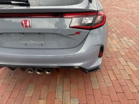 Used 2024 Honda Civic Type R image 12