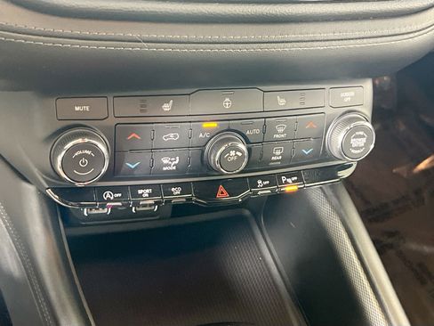 Used 2021 Dodge Durango GT AWD/4WD image 16