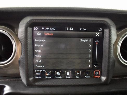 Used 2023 Jeep Gladiator Overland image 20