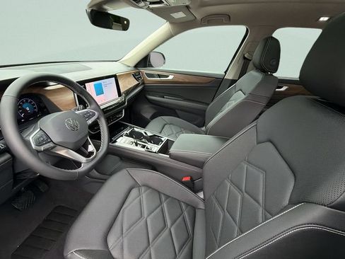New 2026 Volkswagen Atlas SE FWD image 29