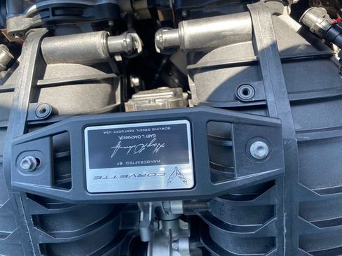 Used 2025 Chevrolet Corvette Z06 RWD image 31