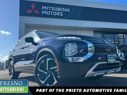 New 2025 Mitsubishi Outlander SEL image 1