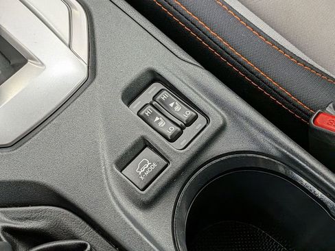 Used 2019 Subaru Crosstrek 2.0i Premium w/ Popular Package #3 AWD/4WD image 25