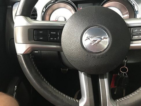Used 2010 Ford Mustang GT RWD image 20