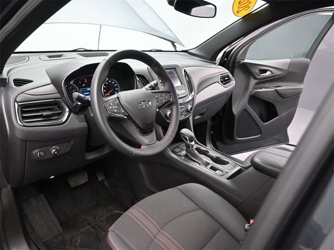 Used 2023 Chevrolet Equinox RS w/ LPO, Floor Liner Package image 18