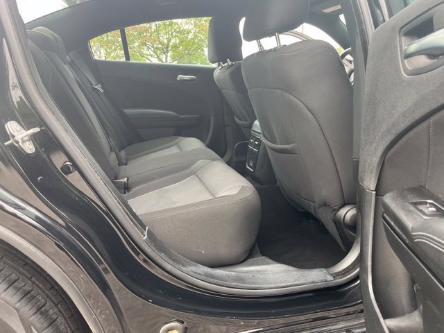 Used 2022 Dodge Charger SXT w/ Blacktop Package RWD image 31