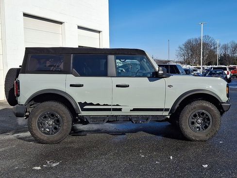 Used 2022 Ford Bronco Wildtrak image 7