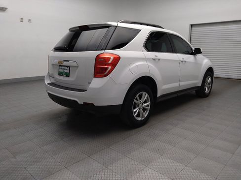Used 2017 Chevrolet Equinox LT w/ Convenience Package image 9