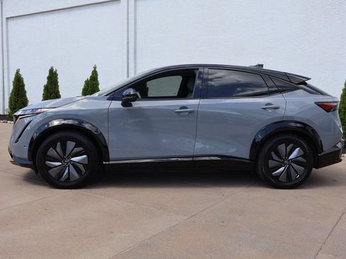 Used 2023 Nissan Ariya AWD/4WD image 3