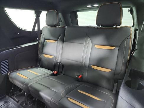 Used 2023 GMC Yukon XL AT4 AWD/4WD image 44