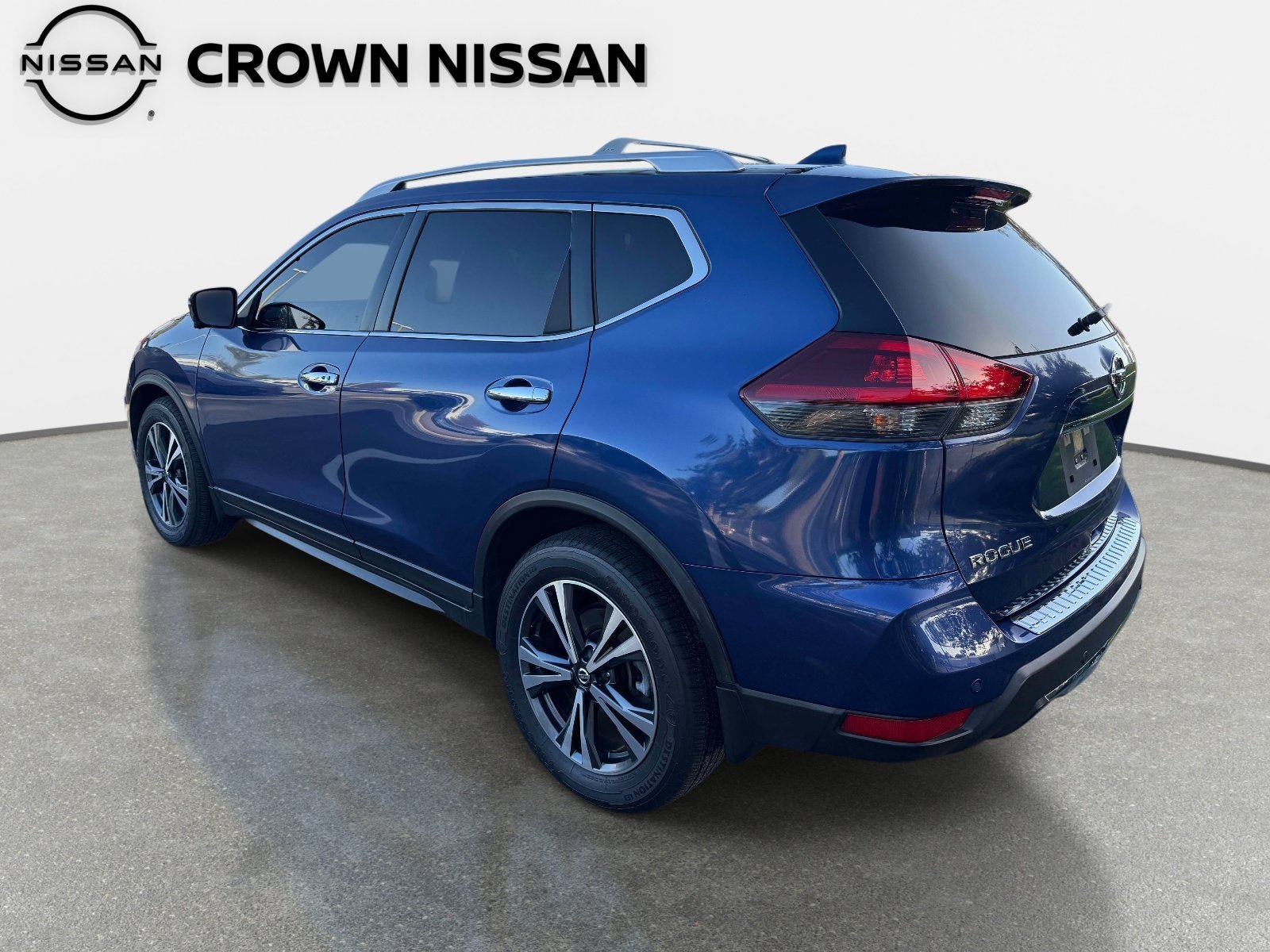 Used 2020 Nissan Rogue SV w/ Premium Package FWD image 5