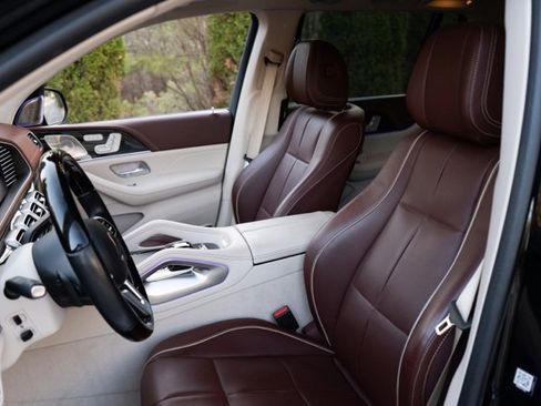 Used 2021 Mercedes-Benz Maybach GLS 600 4MATIC image 26