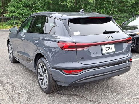 Used 2025 Audi Q6 e-tron Premium Plus w/ Premium Plus image 3