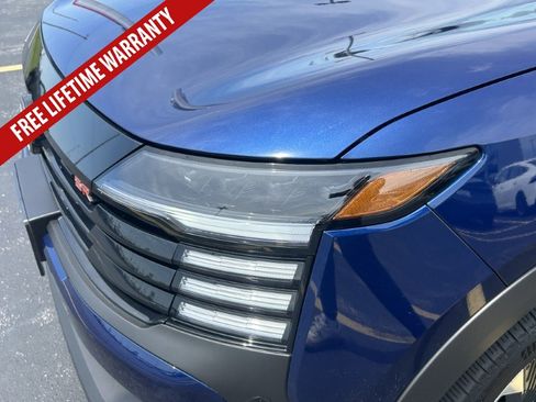 Used 2025 Nissan Kicks SR AWD/4WD image 15
