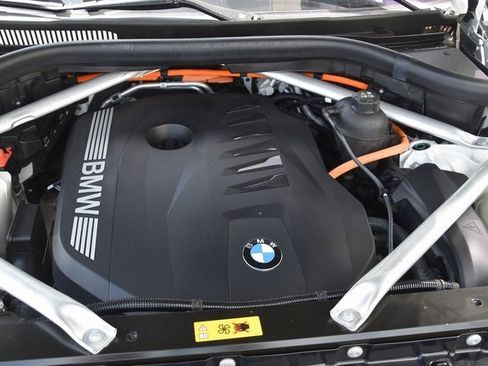 Used 2024 BMW X5 xDrive50e image 27