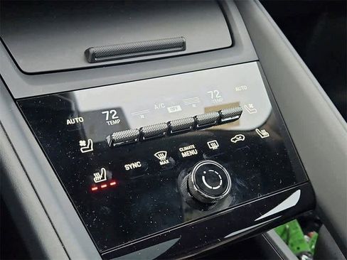 Used 2025 Porsche Macan 4S Electric image 20