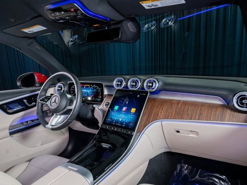 New 2026 Mercedes-Benz GLC 300 image 4