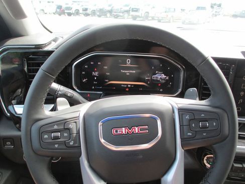 New 2026 GMC Sierra 1500 SLT w/ SLT Premium Plus Package AWD/4WD image 18