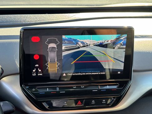 Certified 2021 Volkswagen ID.4 Pro image 24