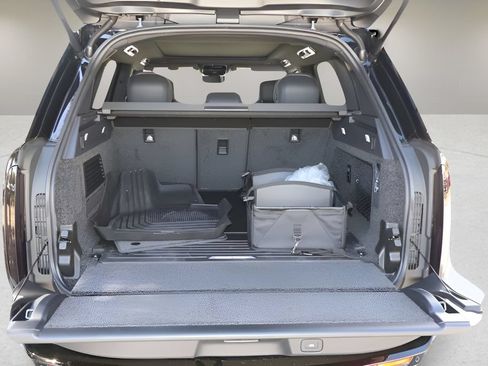New 2026 Land Rover Range Rover SE AWD/4WD image 16