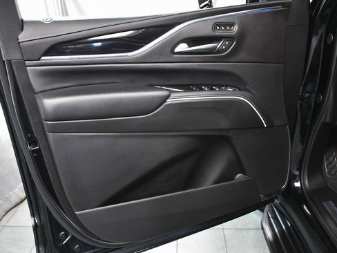 Used 2024 Cadillac Escalade Sport image 9