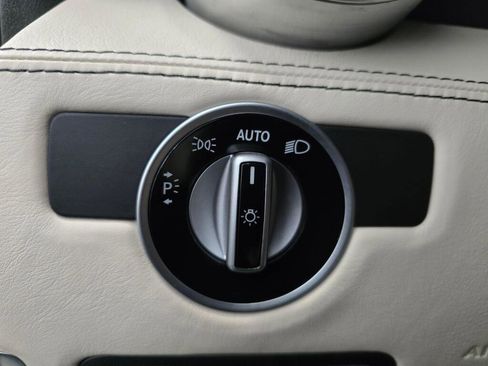 Used 2012 Mercedes-Benz SLS AMG Roadster image 37