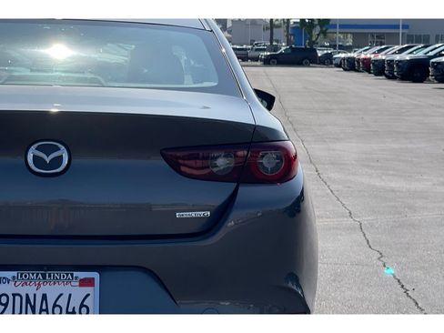 Used 2022 MAZDA MAZDA3 s FWD image 47