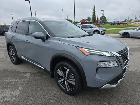 Used 2023 Nissan Rogue Platinum w/ Platinum Premium Package AWD/4WD image 7