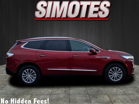 Used 2024 Buick Enclave Premium image 2