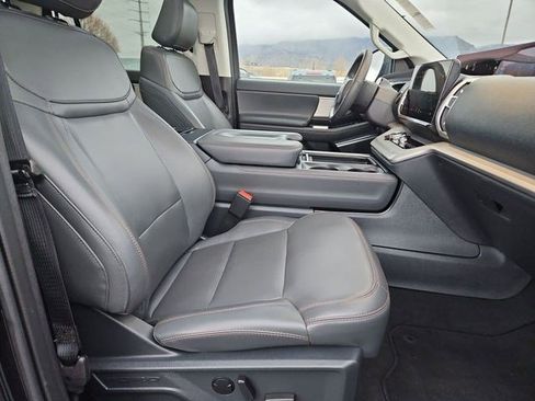 Used 2025 Ford Expedition Max Active image 36