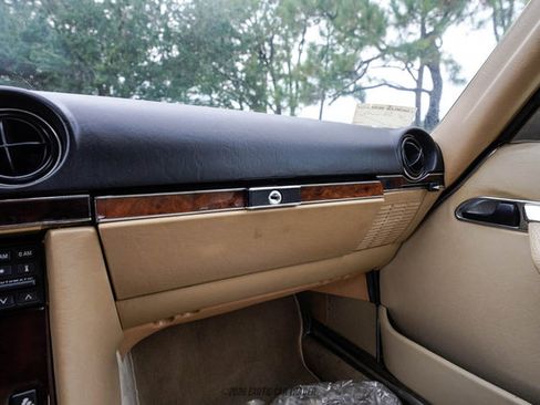Used 1988 Mercedes-Benz 560 SL image 33