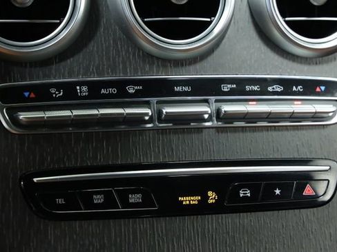 Used 2022 Mercedes-Benz GLC 300 4MATIC Coupe image 19