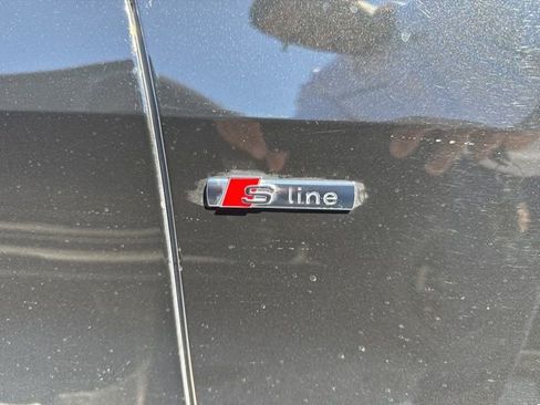 Used 2022 Audi A8 L 3.0T w/ Executive Package image 2