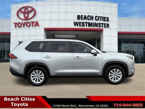 Used 2024 Toyota Grand Highlander XLE image 13